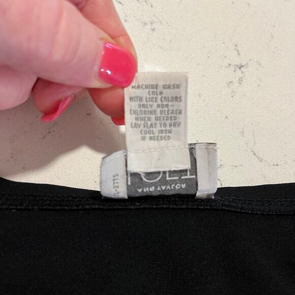 Ann Taylor Loft Black Floral Embroidered Stretchy Skirt Size Large - Picture 8 of 8